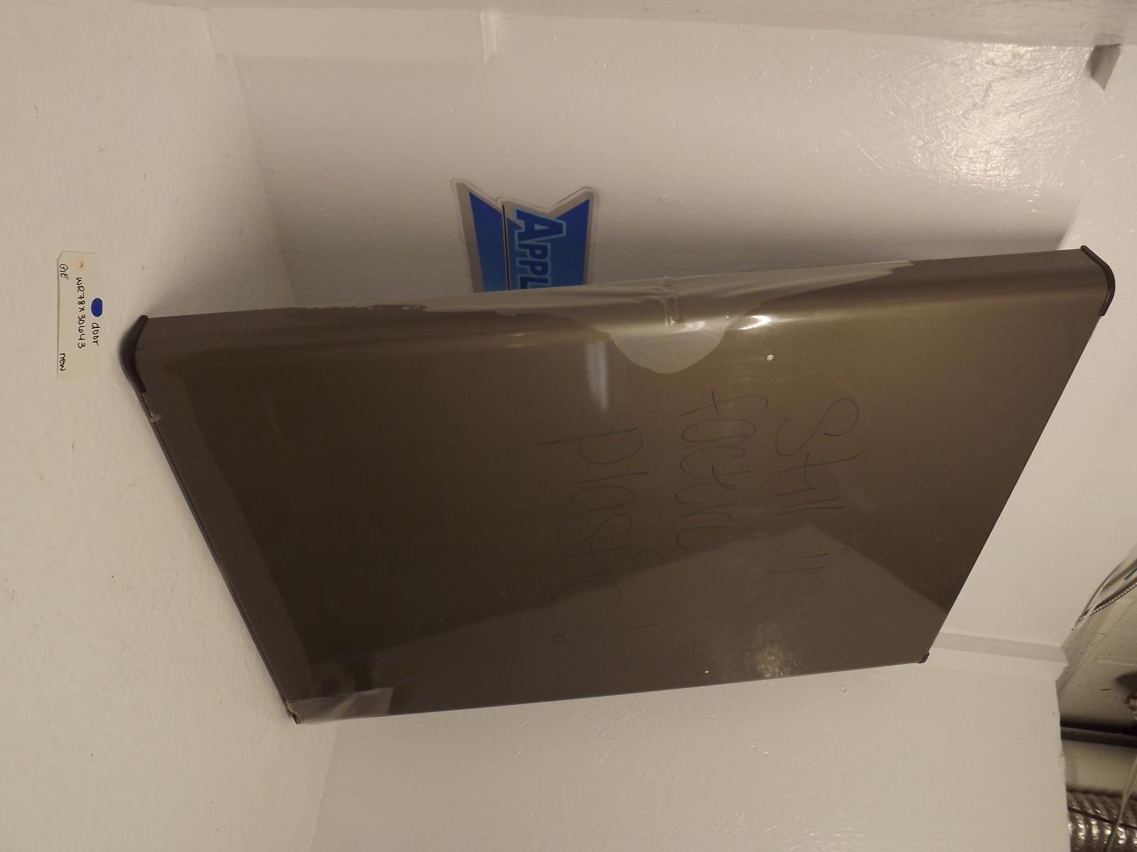 GE Refrigerator WR78X30643 Door New GE Refrigerator WR78X30643 Door New